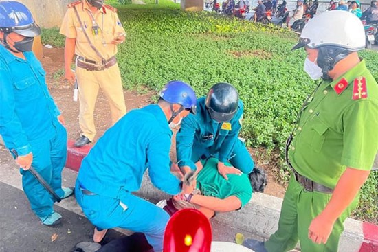 TPHCM: Bắt nghi phạm phóng hỏa đốt nhà làm một phụ nữ và hai cháu bé tử vong