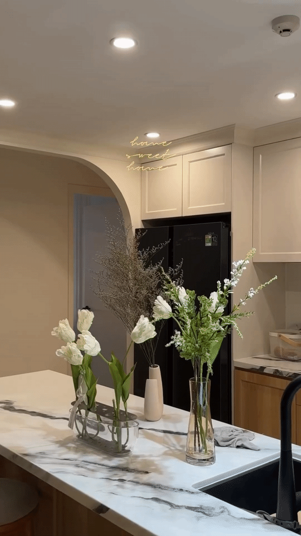 Á hậu Vbiz khoe tất tần tật bên trong cơ ngơi khủng hậu kết hôn, để lộ chi tiết chứng minh chuẩn vợ đảm!-1