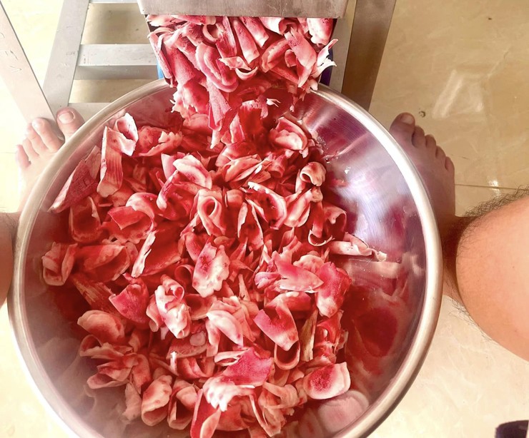 Nhung hươu giảm giá, có lúc bán một cân mất một triệu đồng-1