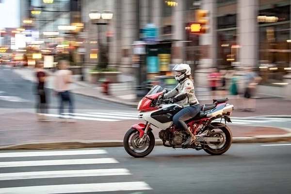 Mẹo thái hành không bị chảy nước mắt-3