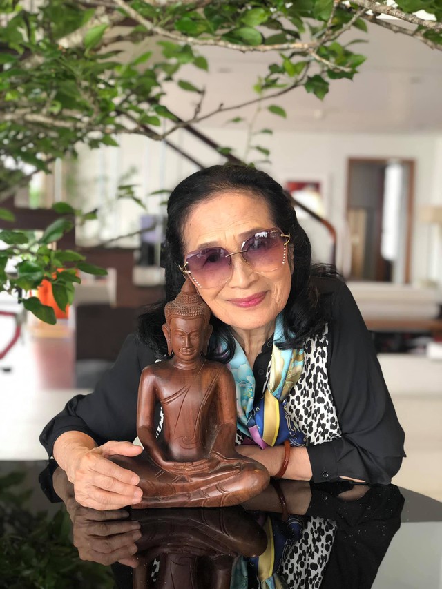 Nữ diễn viên đầu tiên được phong NSND: Cả đời chỉ yêu duy nhất 1 người, tuổi 81 vẫn là tâm điểm thảm đỏ-6