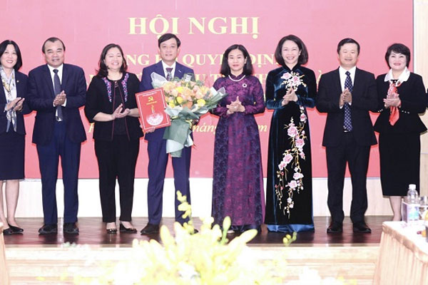 Nêu cao tinh thần trách nhiệm, tập trung cao độ, phấn đấu hoàn thành cao nhất các chỉ tiêu kinh tế - xã hội năm 2023-3