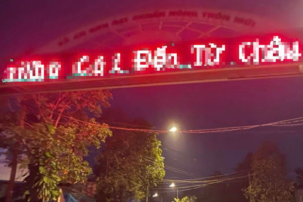 Vì sao bảng điện tử LED ở nhiều tỉnh thành chạy dòng chữ nhạy cảm?-1