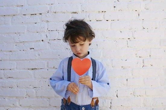Không phải điện thoại hay sự lười biếng mà chính 4 cách giáo dục này của cha mẹ mới là lý do “hủy hoại tương lai” con trẻ