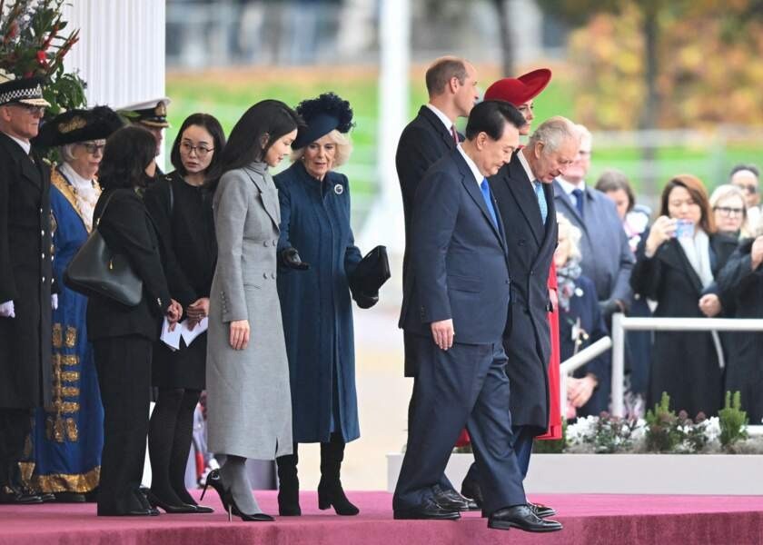 Đệ nhất Phu nhân Hàn Quốc được khen khi đứng cạnh Vương phi Kate-5