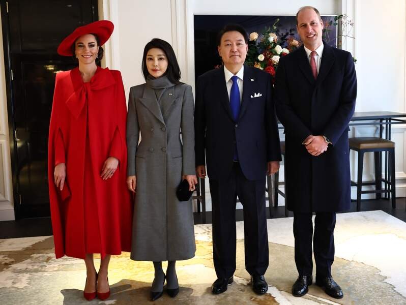 Đệ nhất Phu nhân Hàn Quốc được khen khi đứng cạnh Vương phi Kate-7
