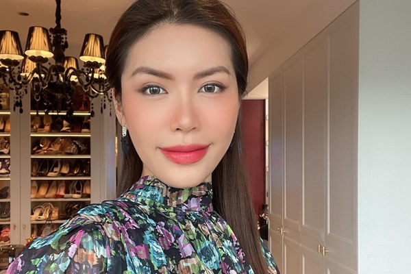 Xong đám cưới, vợ chồng Puka - Gin Tuấn Kiệt khoe ngôi nhà lên đèn Noel, năm nào cũng dựng cây thông mà giấu-13