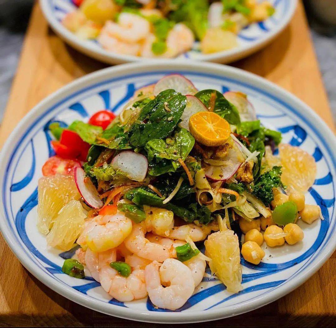 Ăn bưởi xong đừng vội vứt vỏ đi, mang làm món này ăn không chỉ nhuận phổi, giảm ho mà còn thơm miệng-3