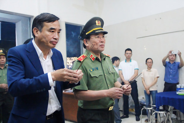 Đề xuất truy tặng Huân chương Dũng cảm cho bảo vệ ngân hàng tử vong khi bắt cướp-2