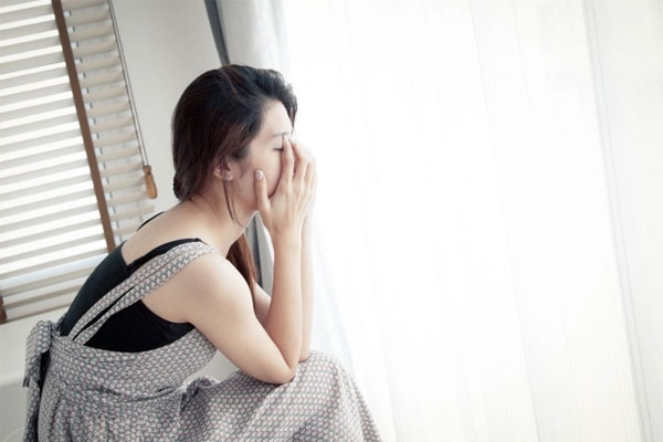 Chồng ghen khi tôi làm việc cùng với người yêu cũ-1