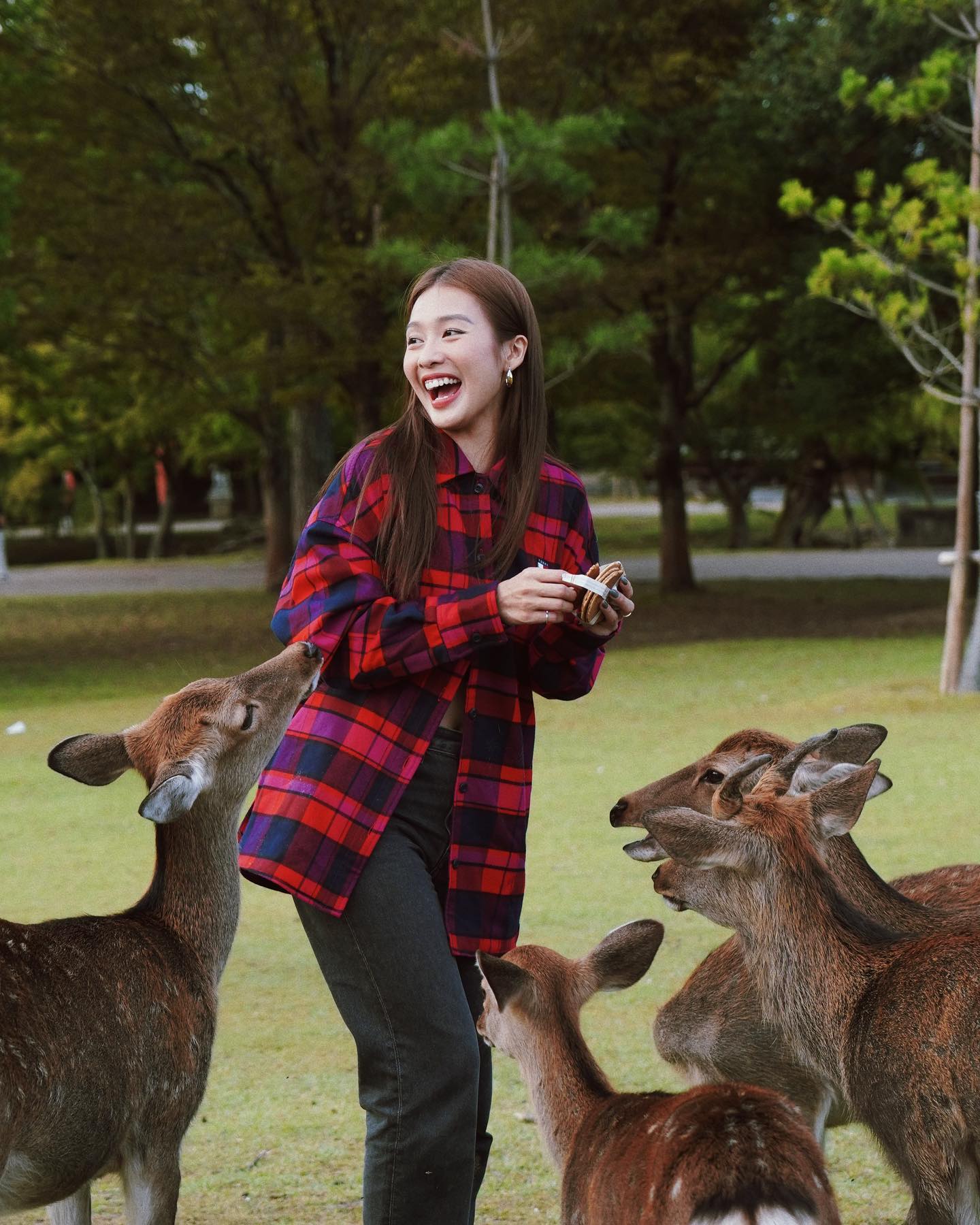 Tham khảo sao Việt 10 cách diện đồ đỏ sang trọng, không lo sến-10