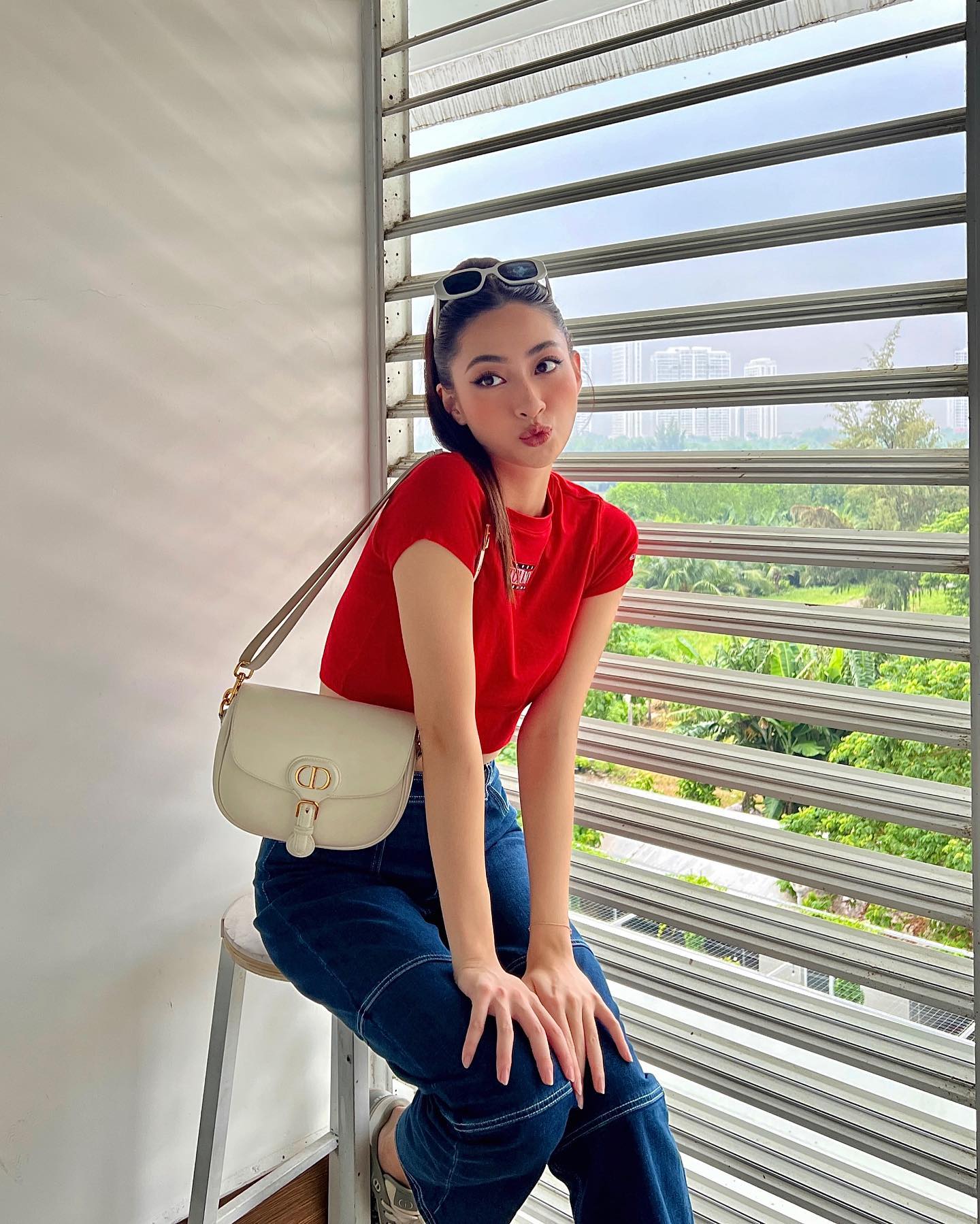 Tham khảo sao Việt 10 cách diện đồ đỏ sang trọng, không lo sến-2