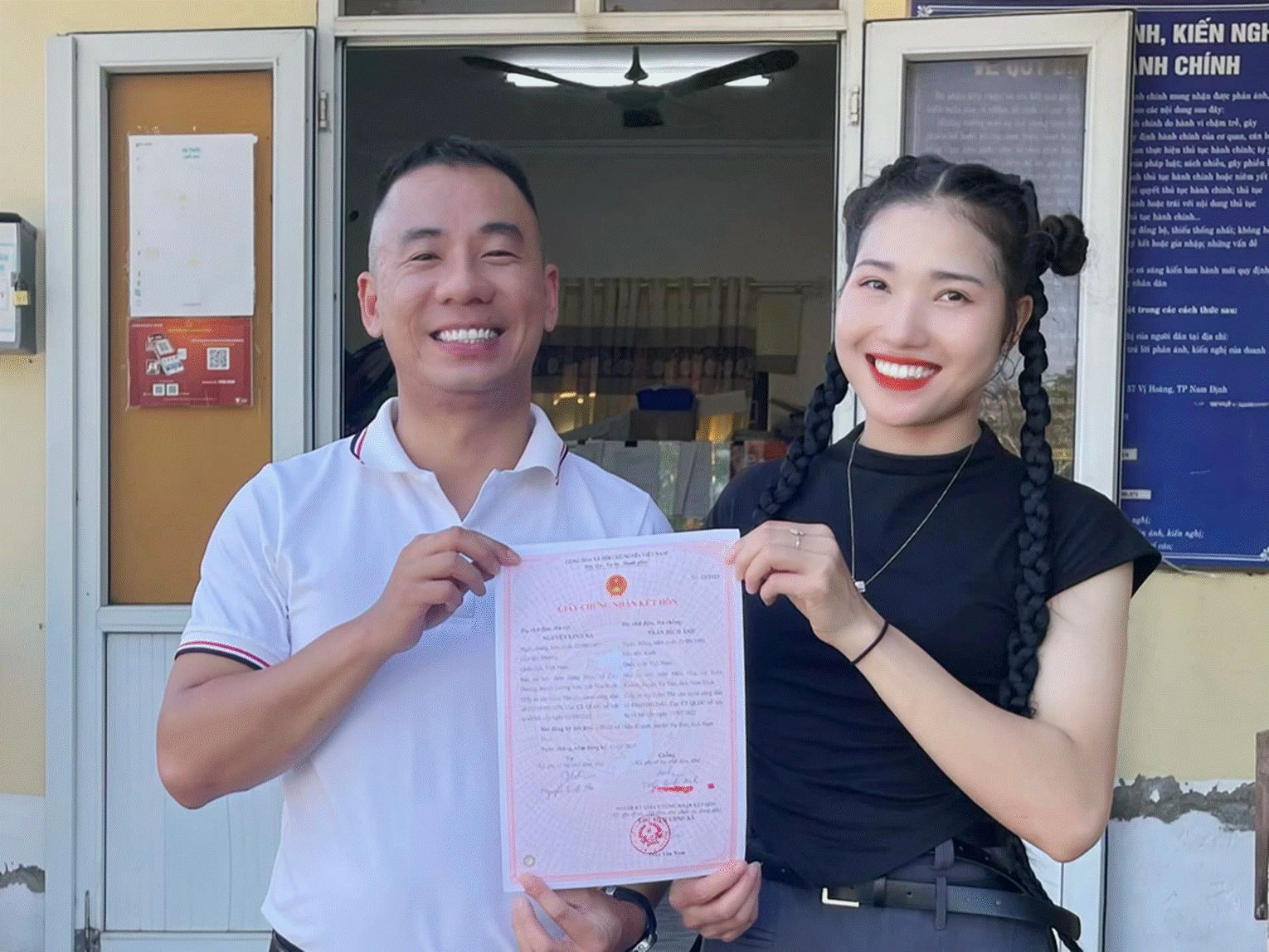 Nữ thượng úy từng hoãn cưới đấu Sea Games chụp ảnh cưới với chồng quân nhân-4