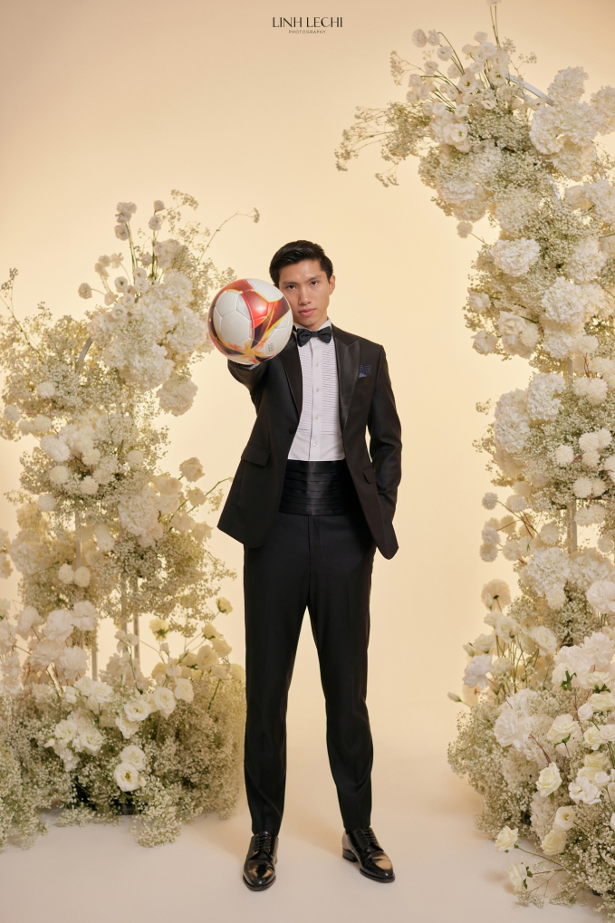 Động thái bất ngờ của mẹ vợ Đoàn Văn Hậu, ekip chụp ảnh tiết lộ Không có nhiều cặp đôi được như vậy-3