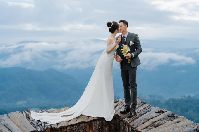 Hotboy có tên độc nhất bóng đá Việt Nam hạnh phúc khoe ảnh tiệc đầy tháng của con đầu lòng-4