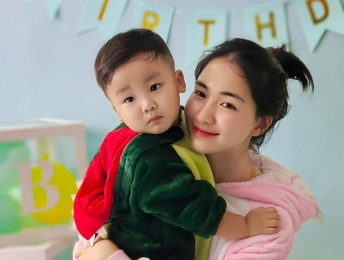 Hòa Minzy mong đừng ai nói với con 3 chữ này: Càng ngẫm càng thấy cách dạy con quá hay-1