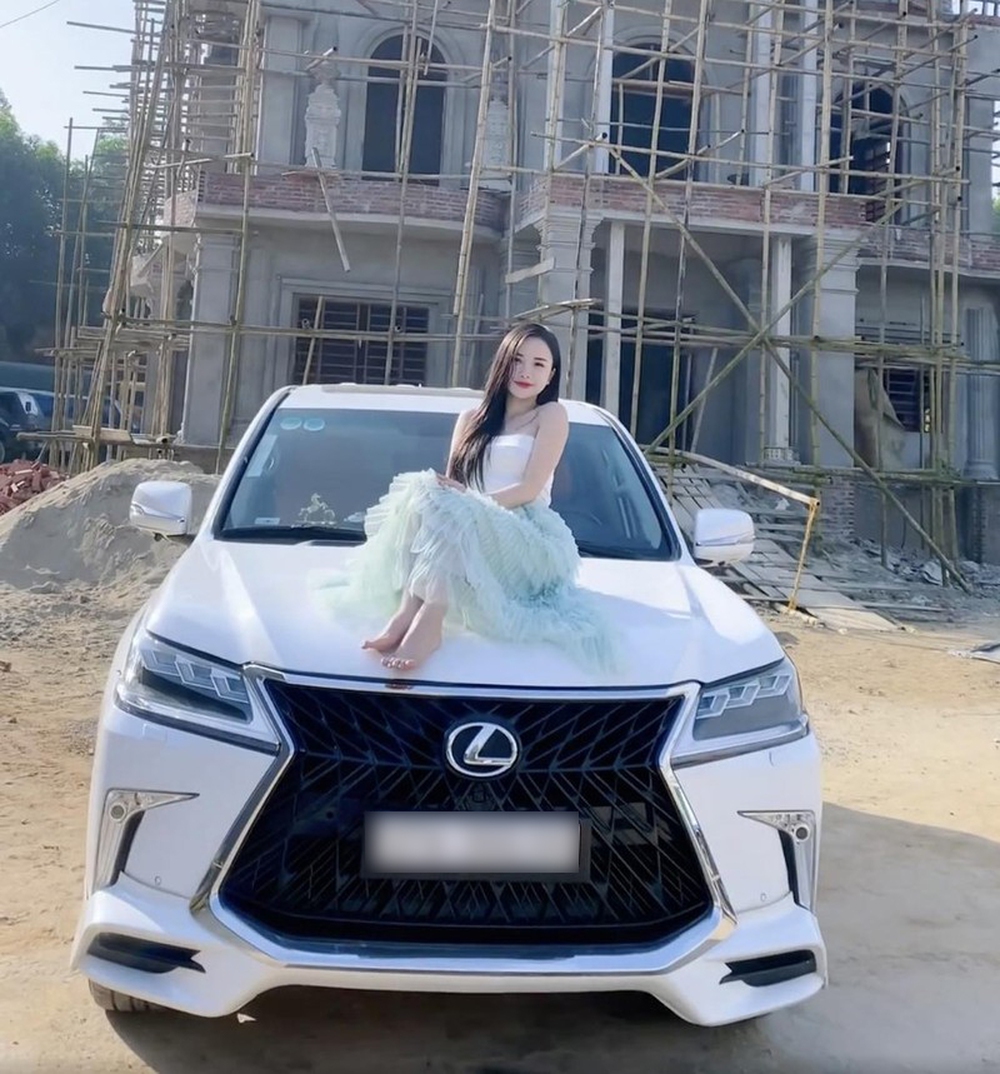 Con gái chủ lâu đài 70 tỷ ở Nghệ An: Nhan sắc nổi bật, tự chủ tài chính không dựa dẫm bố mẹ-4