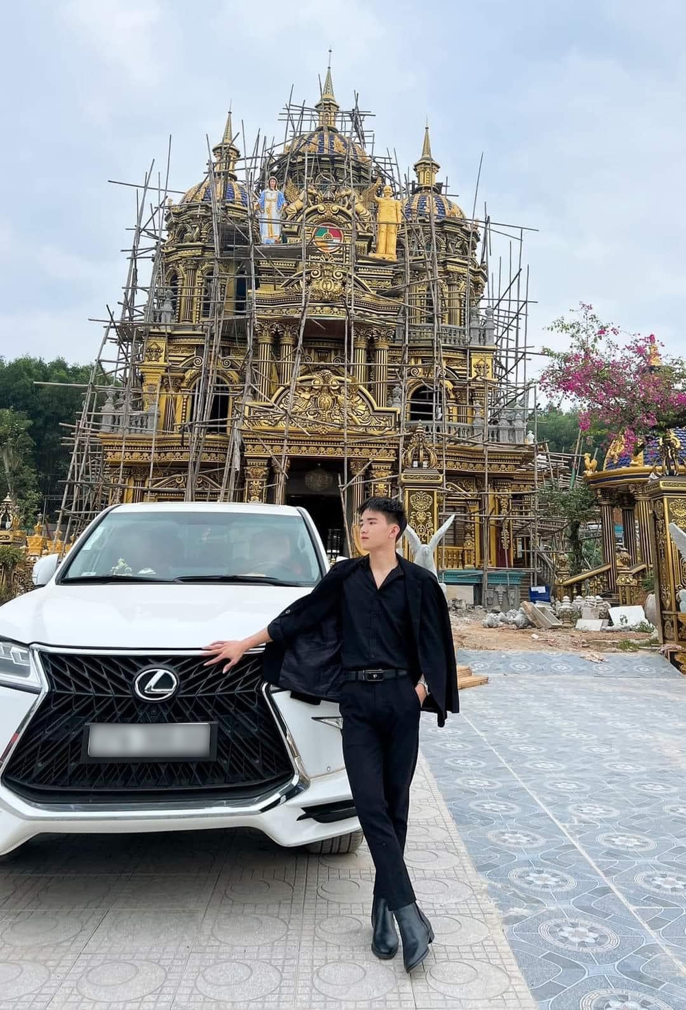 Con gái chủ lâu đài 70 tỷ ở Nghệ An: Nhan sắc nổi bật, tự chủ tài chính không dựa dẫm bố mẹ-5