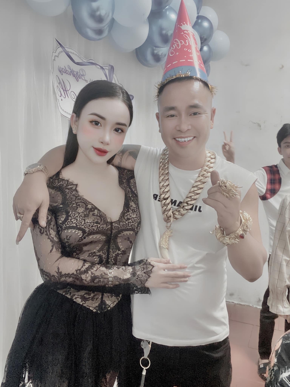 Con gái chủ lâu đài 70 tỷ ở Nghệ An: Nhan sắc nổi bật, tự chủ tài chính không dựa dẫm bố mẹ-6