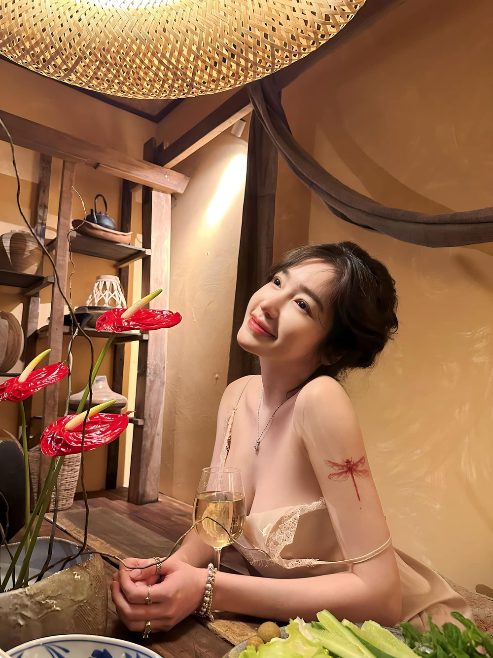 Hot girl đình đám 1 thời Elly Trần khoe đường cong nóng bỏng ở tuổi U40, ngày càng đẹp hơn sau biến cố-7