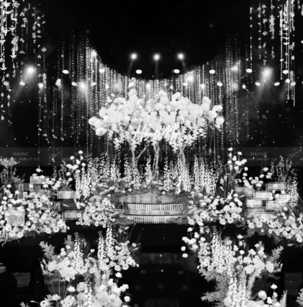 Hình ảnh đầu tiên về không gian tiệc cưới của Đoàn Văn Hậu - Doãn Hải My tại Hà Nội, có lộng lẫy như phía nhà trai?-4