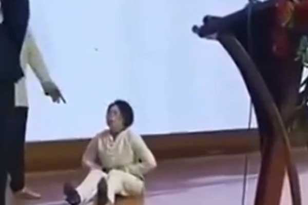 Màn điểm huyệt rùng rợn của võ sư khiến người phụ nữ đau đớn ngã bật ngửa-2