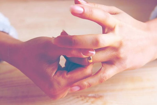 Vừa sinh xong, tôi đã dứt khoát bỏ chồng vì câu hỏi lạnh lùng từ mẹ anh-1