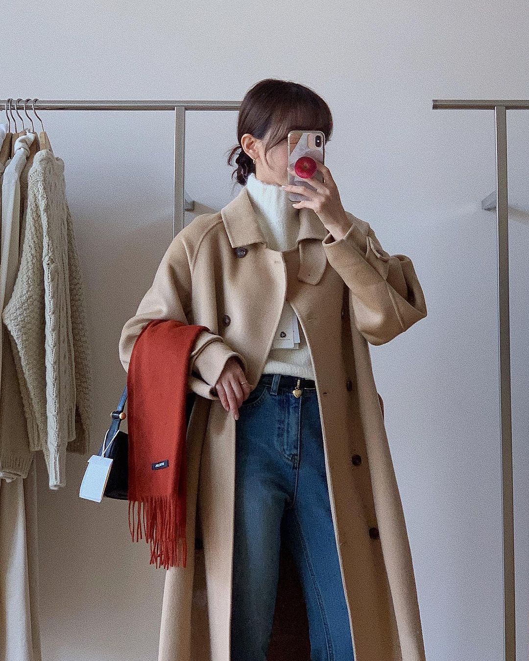 5 lưu ý mặc đồ màu mè tươi tắn mà không rối mắt trong mùa lạnh-6