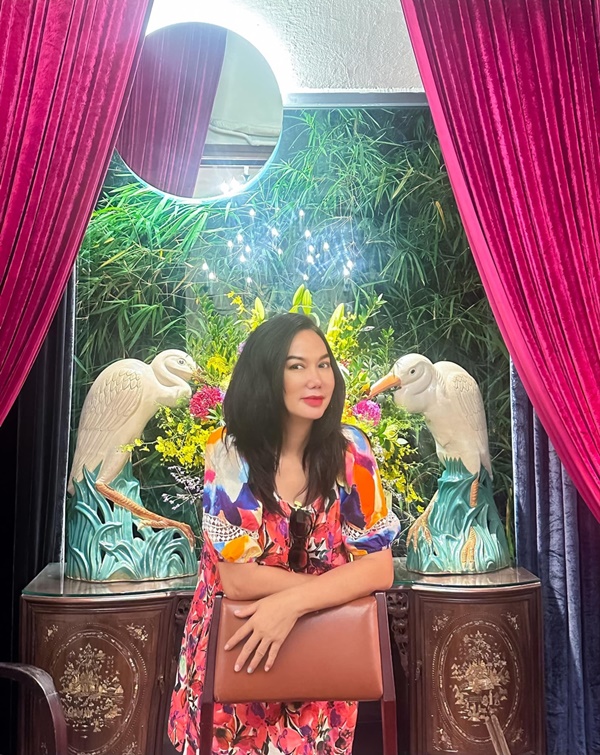 Nữ hoàng ảnh lịch 56 tuổi không kết hôn, sinh con vì cú sốc tình cảm, giờ sống tự tại, đẹp quyến rũ-5