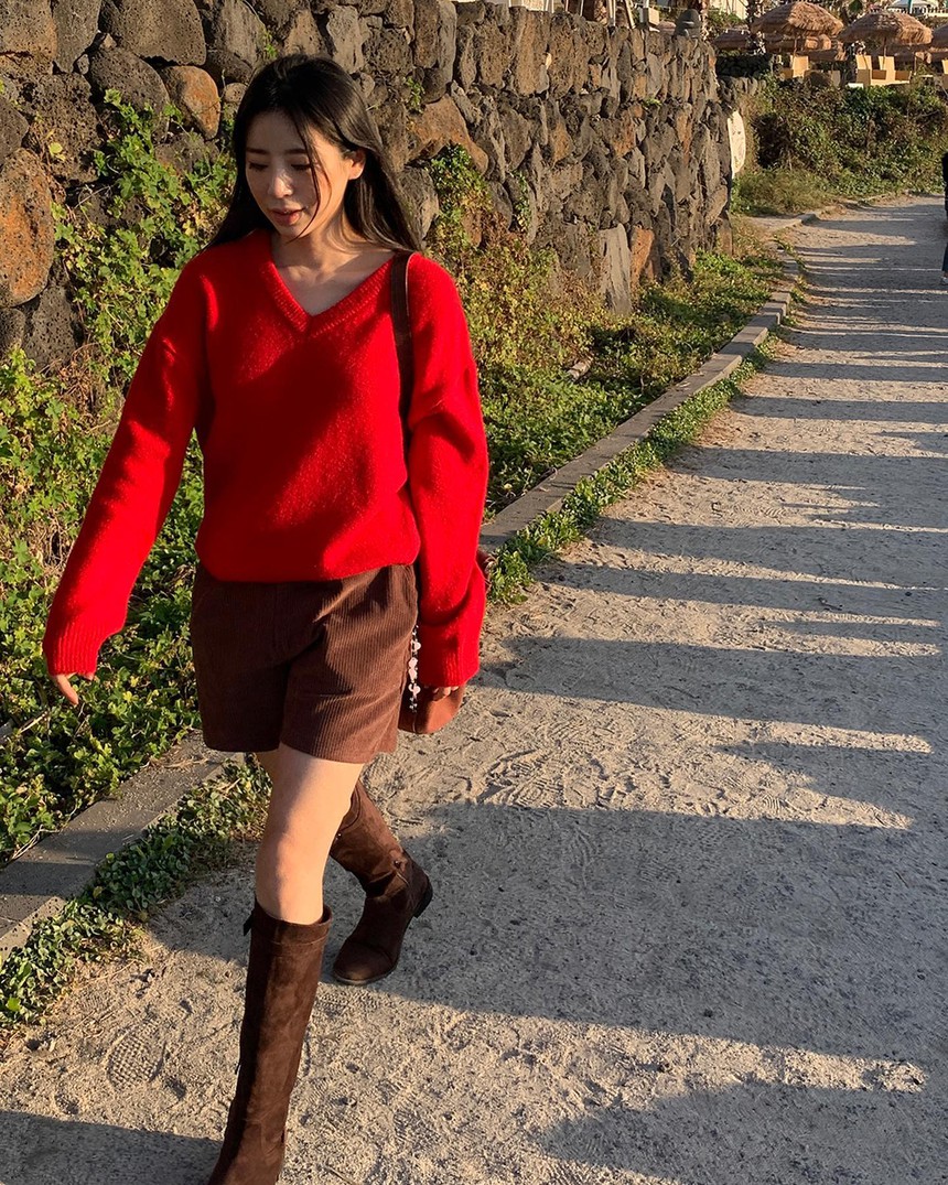 10 cách mặc áo len màu sắc trẻ trung và sang-9