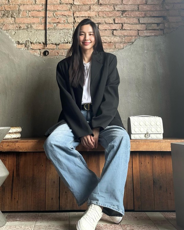Thùy Tiên thăng hạng phong cách nhờ chuyển sang diện đồ tối giản-3