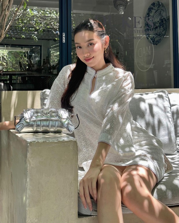 Thùy Tiên thăng hạng phong cách nhờ chuyển sang diện đồ tối giản-7