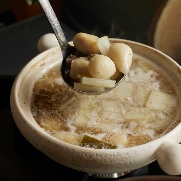 Không hầm với xương, canh khoai sọ nấu theo cách này ngọt ngon đã miệng vô cùng-9