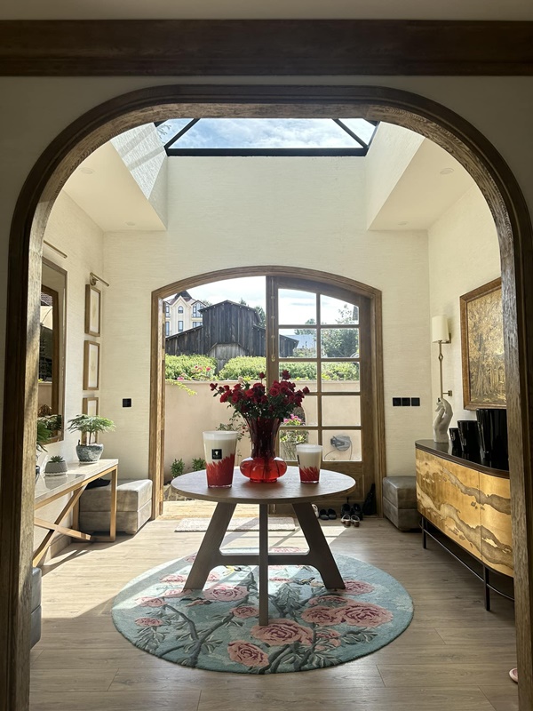 Dinh thự như lâu đài của Hoa hậu Thu Hoài ở Đà Lạt-5