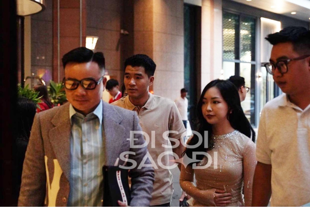 Dàn khách khủng đổ bộ đám cưới Văn Hậu - Hải My: Vợ chồng Shark Hưng giật spotlight, một người nổi tiếng mặc sai dresscode-6