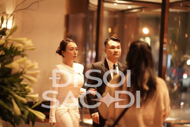 Dàn khách khủng đổ bộ đám cưới Văn Hậu - Hải My: Vợ chồng Shark Hưng giật spotlight, một người nổi tiếng mặc sai dresscode-16