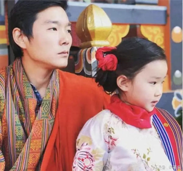 Nhị hoàng tử ít ai biết của Vương quốc Bhutan: Khí chất không kém nhà vua, chưa lập gia đình nhưng đã có con gái-5