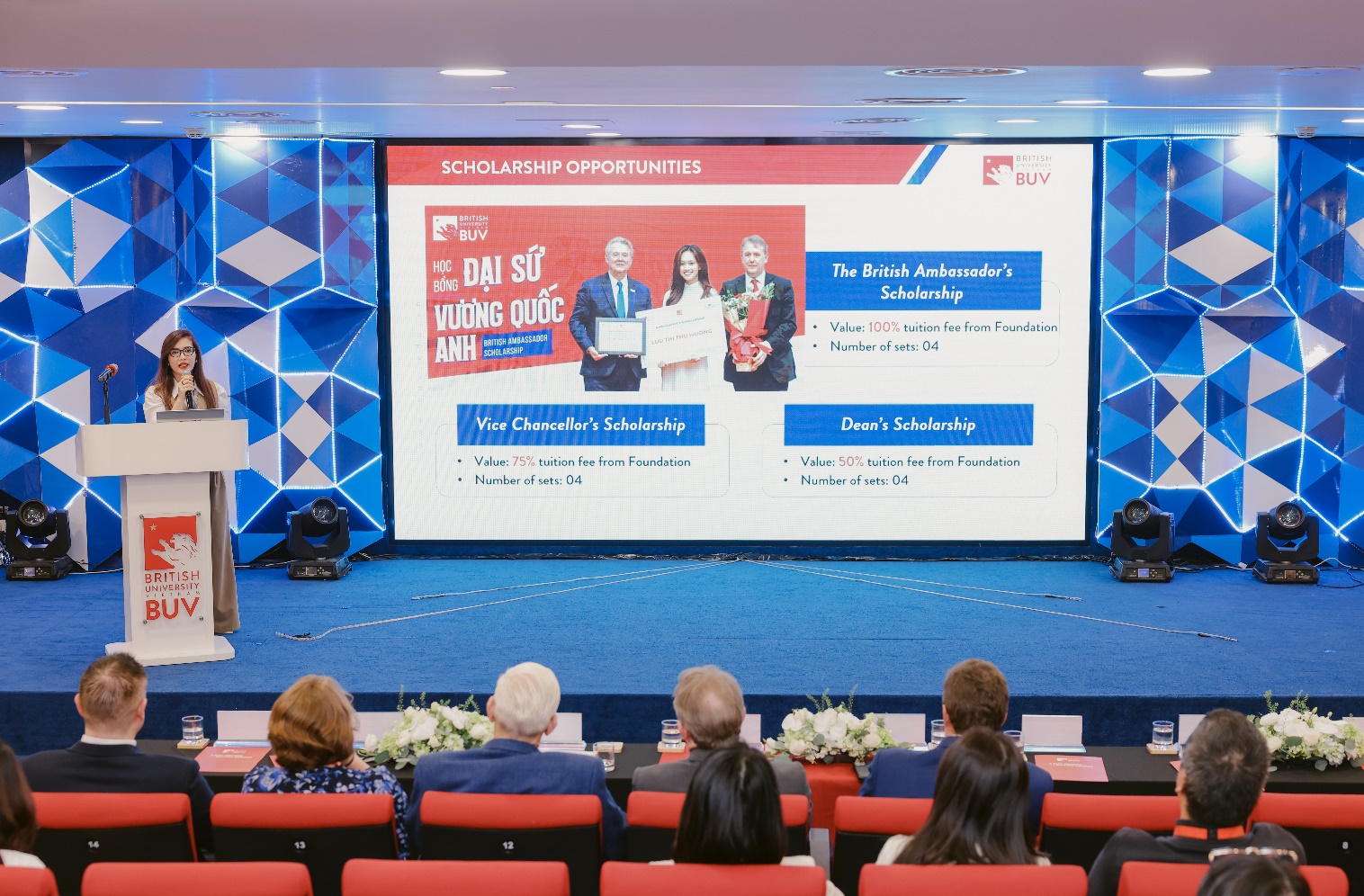 BUV công bố chương trình đào tạo mới và quỹ học bổng 87 tỷ đồng-3