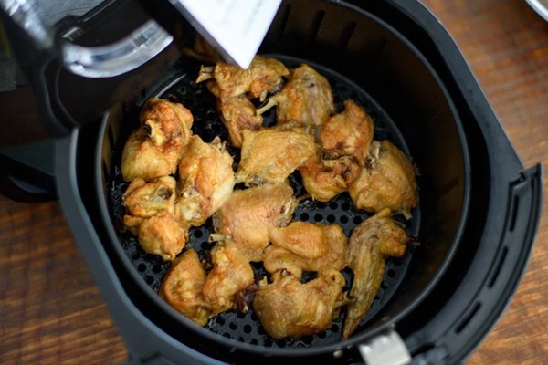 MXH phốt nồi chiên không dầu vì nguy cơ gây ung thư: Chuyên gia chỉ ra 3 điểm sai người dùng hay mắc khi nấu ăn bằng phương pháp này-2