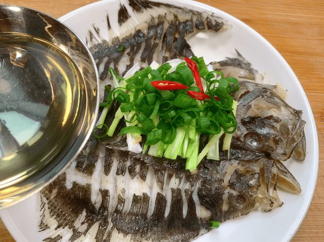 Loại cá siêu đắt, ăn nhiều tăng cường trí nhớ, mắt tinh, xương khỏe, hấp 5 phút đã có món ngon-5