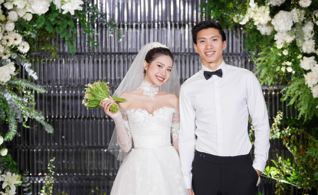 Doãn Hải My mặc 4 chiếc váy cưới khoe dáng gợi cảm tại Hà Nội-6