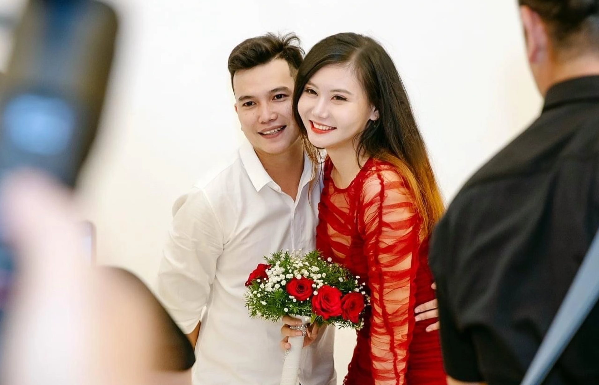 Chuyện tình chị em của shipper điển trai và cô gái TPHCM nghiện mua sắm-7