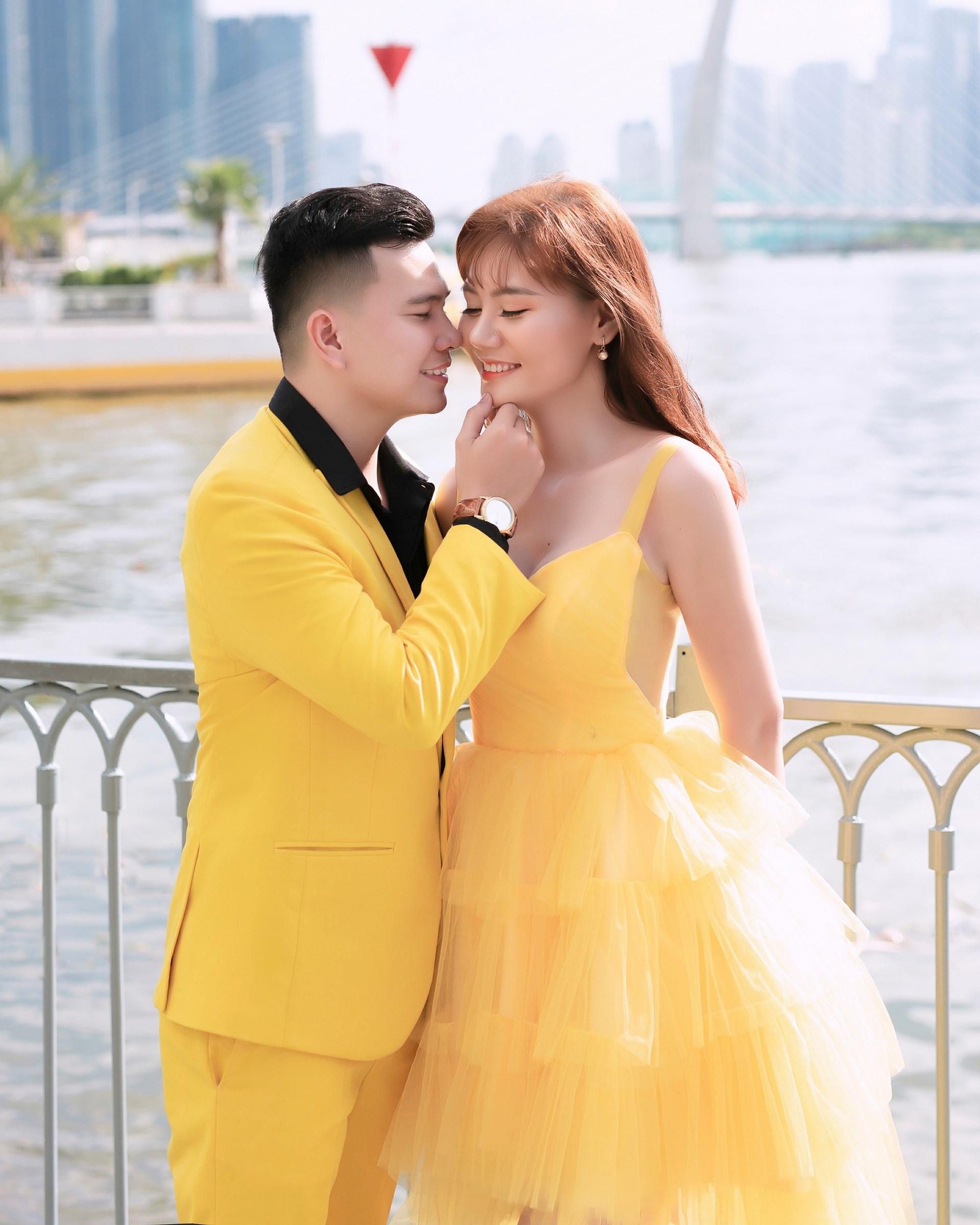 Chuyện tình chị em của shipper điển trai và cô gái TPHCM nghiện mua sắm-12