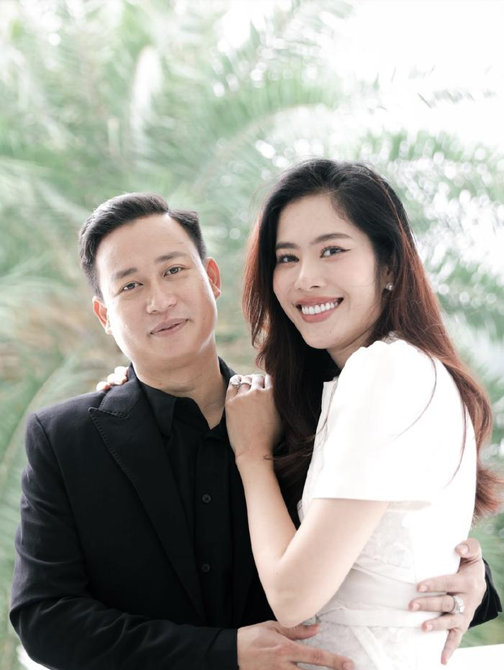 Nam Em thừa nhận chơi chiêu để giữ bạn trai hơn 14 tuổi, khi yêu được cưng chiều hết mực-2