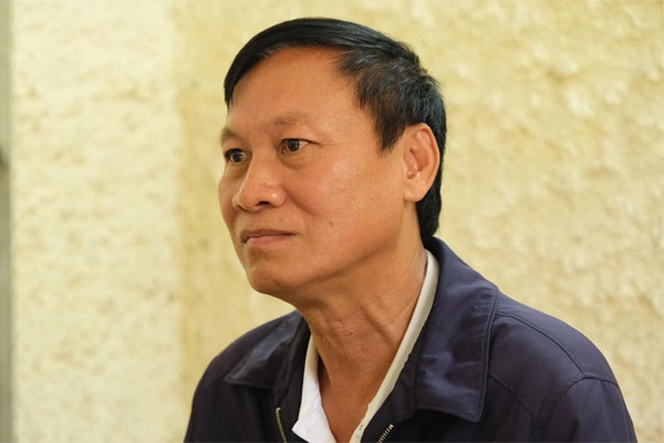 Bắt nữ giám đốc chuyên bảo kê” xe tải, thu nhiều giấy giới thiệu phóng viên-2