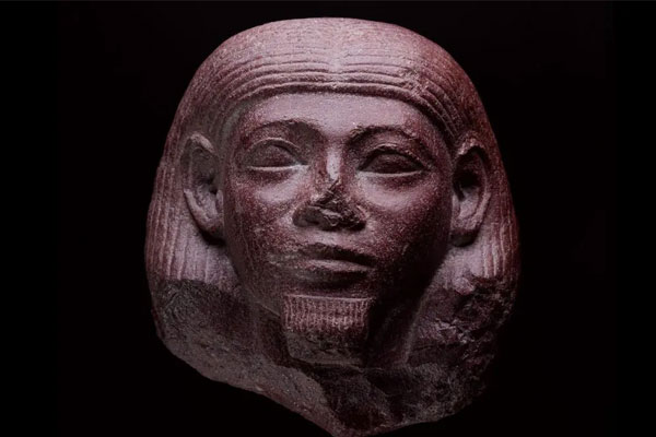 Kỳ bí báu vật Ai Cập 4.000 tuổi đào được giữa sân trường-1