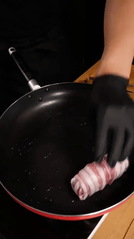 Kết hợp thịt ba chỉ, xúc xích và mì thành món ăn ngon lạ, cả người lớn và trẻ con đều thích-4