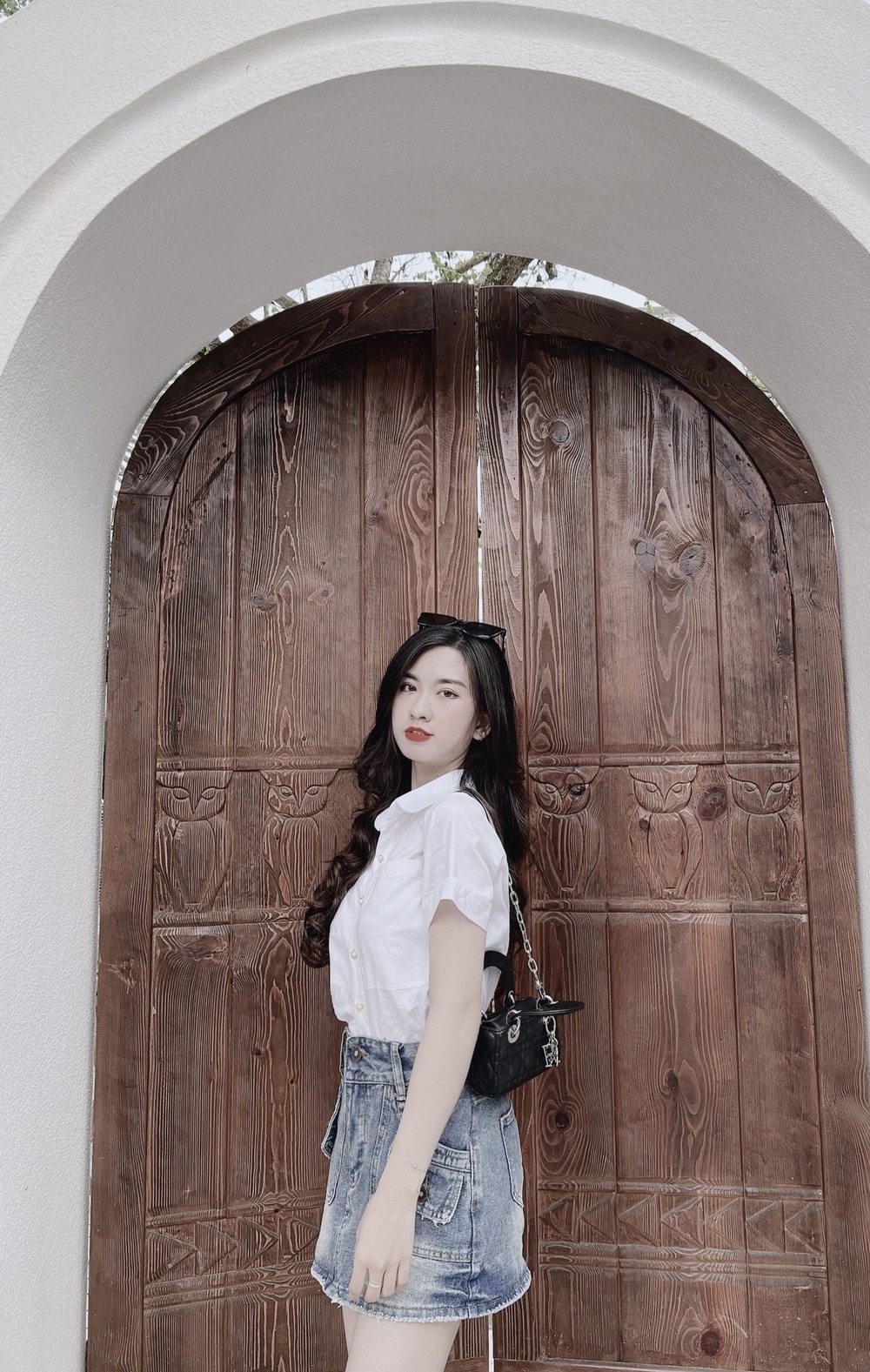 Nữ MC xứ Nghệ xuất hiện trên bản tin Thời sự khiến dân tình nóng lòng tìm danh tính-8