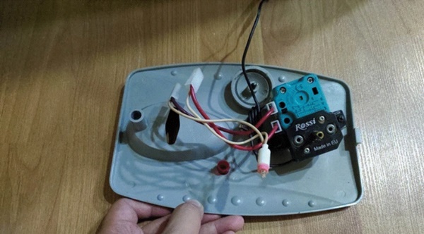 Bình nóng lạnh có tự vệ sinh được tại nhà không? Việc quan trọng nhưng không phải ai cũng để ý-4