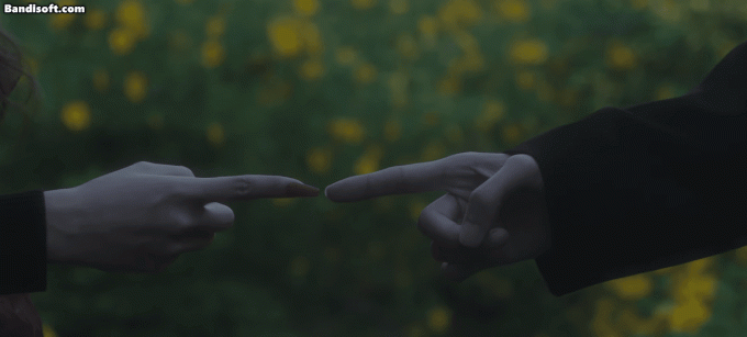 Hoàng Thùy Linh và Đen Vâu lộ loạt dấu hiệu đám cưới rõ mồn một trong MV mới?-1